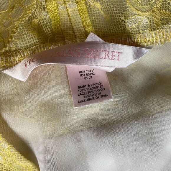 Victorias Secret 2007 White and Yellow Baby Doll Size M - Picture 6 of 8